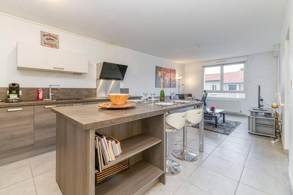 Bel Appartement-Garage Prive-Balcon-Wifi Fibre Rhut Exterior foto