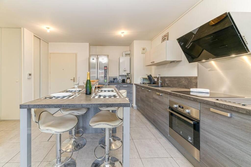 Bel Appartement-Garage Prive-Balcon-Wifi Fibre Rhut Exterior foto